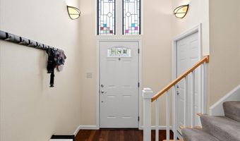 1848 Ridgeview Circle Dr, Ballwin, MO 63021