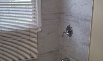 98 E Burnham St, Bloomfield, CT 06002