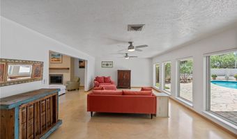 1904 Helen St, Alice, TX 78332