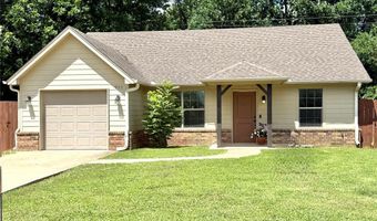 923 N Summer Tree Dr, Ada, OK 74820