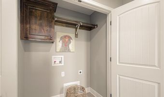 16910 Tucker Ct, Basehor, KS 66007