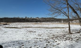 300 Round Up Ln, Bakersfield, MO 65609