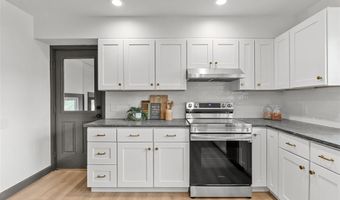 9515 Koerber Ln, Affton, MO 63123
