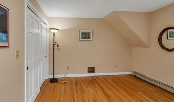 147 Hamwoods Rd, Alton, NH 03809