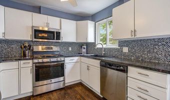 646 Dellwood Dr, Ann Arbor, MI 48103