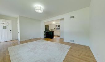 506 5TH St, Armstrong, IA 50514