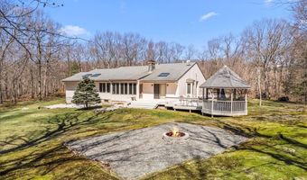 278 Tower Hill Rd, Cumberland, RI 02864