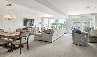 31 Coddington Wharf 24, Newport, RI 02840