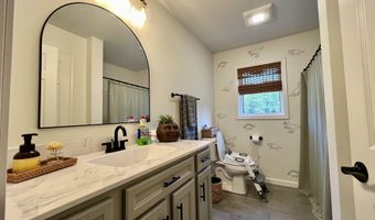 107 Grandview Dr, Berlin, NH 03570
