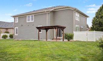 4111 Ballentine Dr, Ames, IA 50010