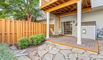 2406 GRETTER Pl, Alexandria, VA 22311