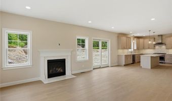 413 New River Rd, Lincoln, RI 02838