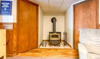 162 Alpine St, Aliquippa, PA 15001
