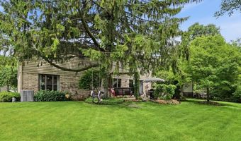 1411 W Allison Ct, Arlington Heights, IL 60005