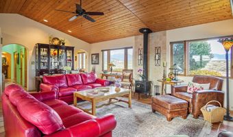 13 Coyote Loop, Arroyo Hondo, NM 87513