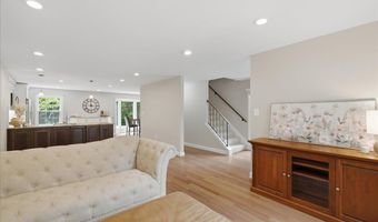 3714 MOUNT AIREY Ln, Annandale, VA 22003