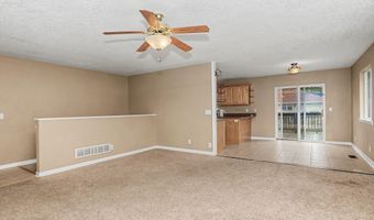 4105 Harris St, Ames, IA 50014