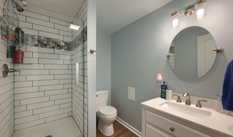 6 LOBELL Rd, Abbottstown, PA 17301