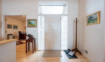 2222 Stonebridge Dr N, Ann Arbor, MI 48108