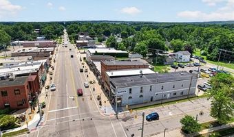 426 N Main St, Almont, MI 48003
