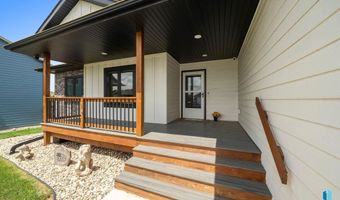 2820 E Daybreak Cir, Brandon, SD 57005