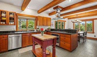 5293 Highway 66, Ashland, OR 97520