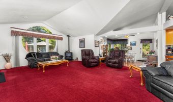 15947 Butterfield Ln, Anderson, CA 96007