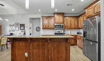 2104 Buffalo Ln, Altus, OK 73521