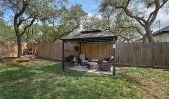 350 N 10th St, Aransas Pass, TX 78336
