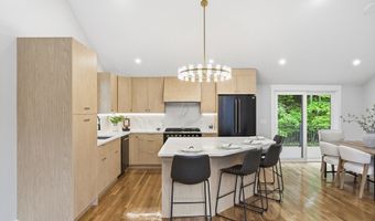 11 Bromfield Rd, Acton, MA 01720