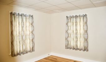 37 Putnam St, Bristol, CT 06010