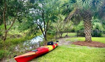 23 Little Creek Rd, Beaufort, SC 29907