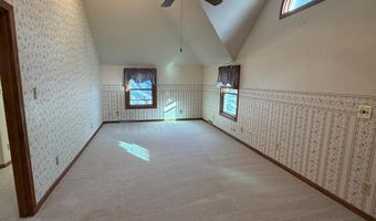 709 N St, Aurora, NE 68818