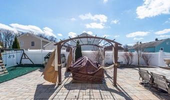 75 White St, Andover, NJ 07801