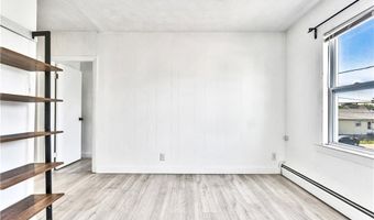86 Woodward Ave 2, East Providence, RI 02914