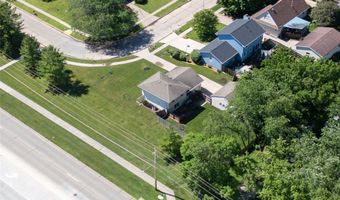 727 22nd Ave SW, Altoona, IA 50009