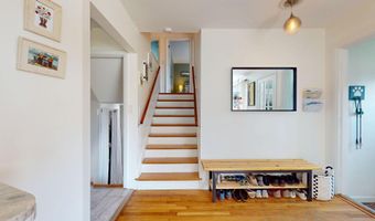 5 Crawford Dr, Bath, ME 04530