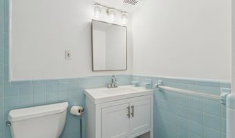 5101 RIVER Rd 718, Bethesda, MD 20816