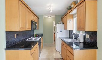 480 Kenolio Rd H, Kihei, HI 96753