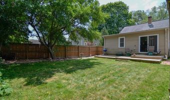 816 E HARRISON St, Appleton, WI 54915
