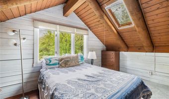 4 Ottawa Trl, Narragansett, RI 02882