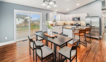 5910 SW 9th St, Lincoln, NE 68523