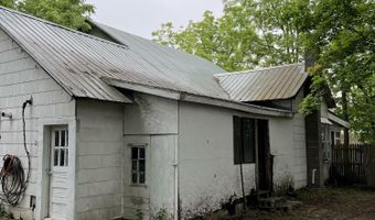 102 ALLETT St, Allegan, MI 49010