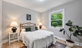 1709 Masonic Dr, Charlotte, NC 28205