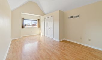72 Montoya Dr 72, Branford, CT 06405