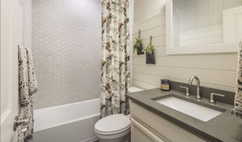 9046 S Shawnee Ct, Aurora, CO 80016