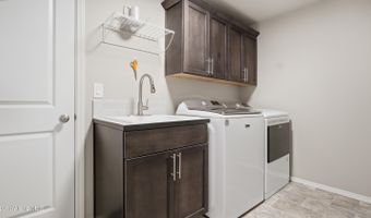 33 Parkland Dr, Blanchard, ID 83804