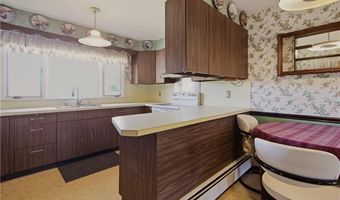 25 Westport Harbor Rd, Little Compton, RI 02837