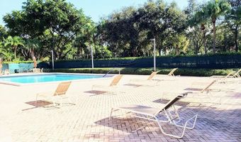 3101 N Country Club Dr 101, Aventura, FL 33180