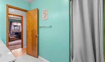 5122 Elizabeth Ln, Almont, MI 48003